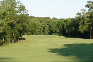 Eagle Pointe 6th Approach